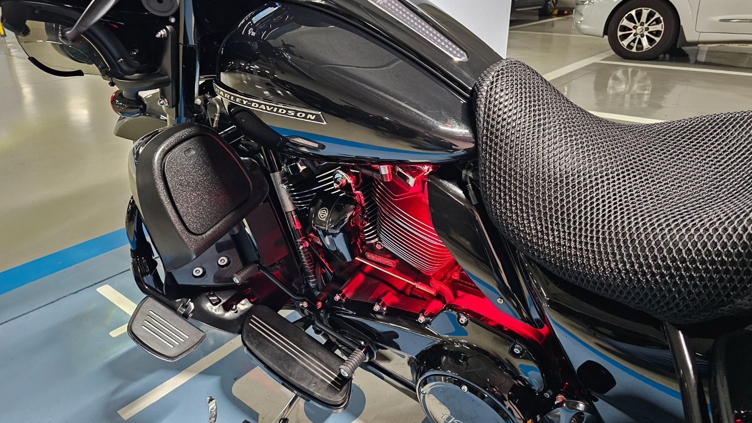 할리데이비슨 스트리트 글라이드 스페셜 thumb 2