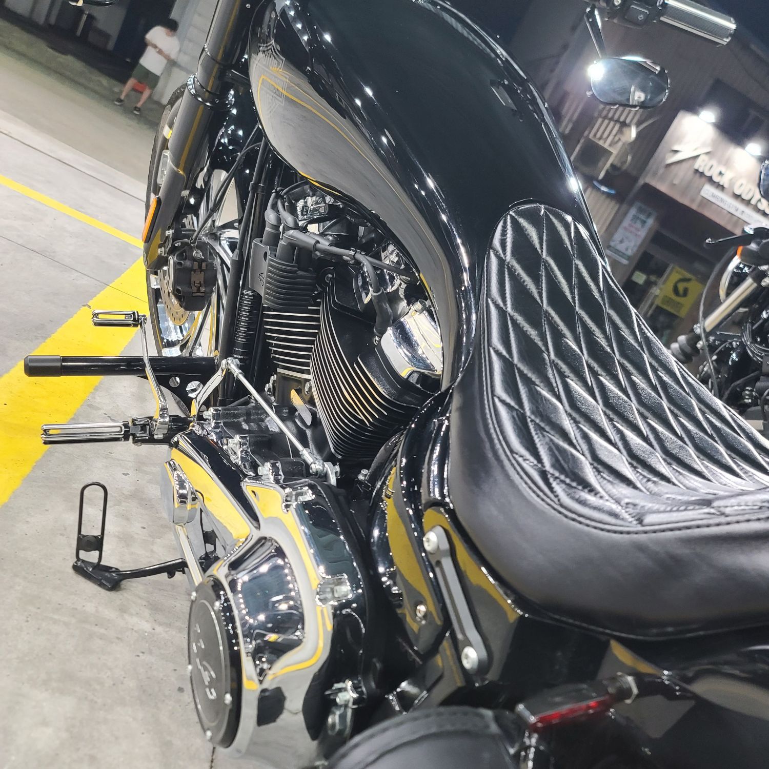 할리데이비슨 브레이크아웃 114 more