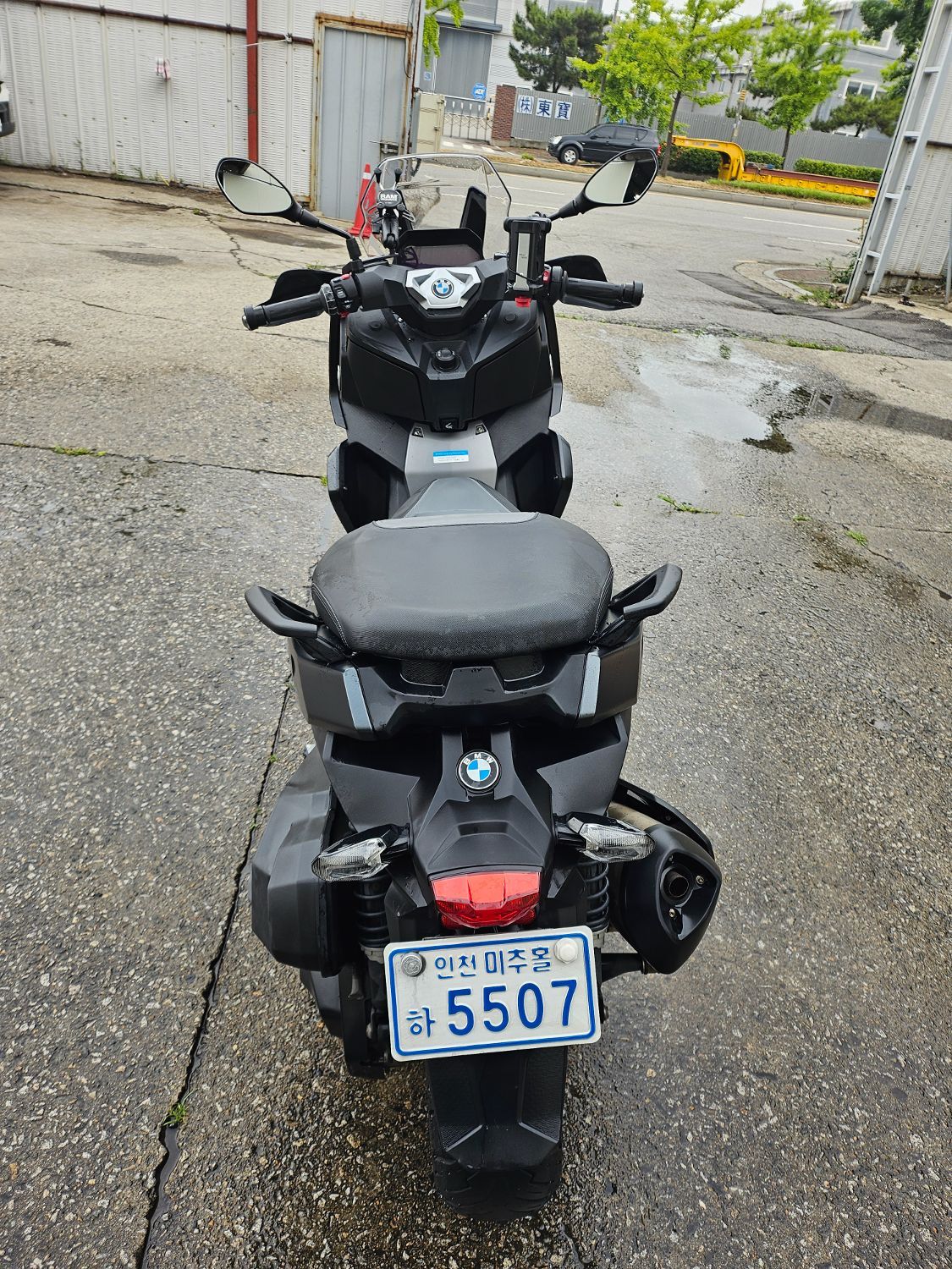 BMW C 400 X more