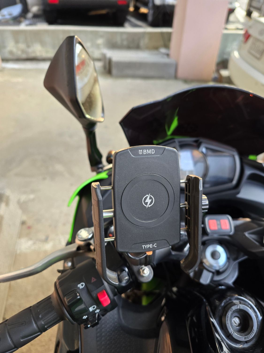 가와사키 닌자 650 thumb 2