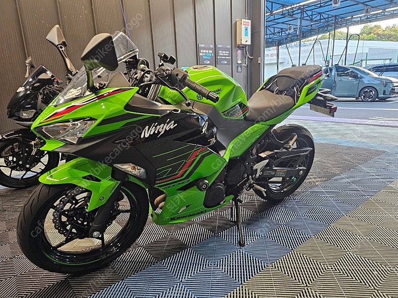 가와사키 닌자 400 ABS more