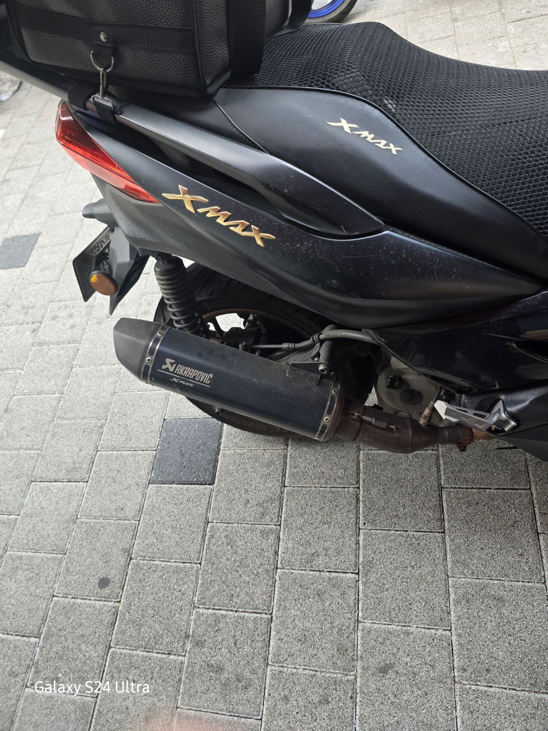 야마하 XMAX 300 ABS more