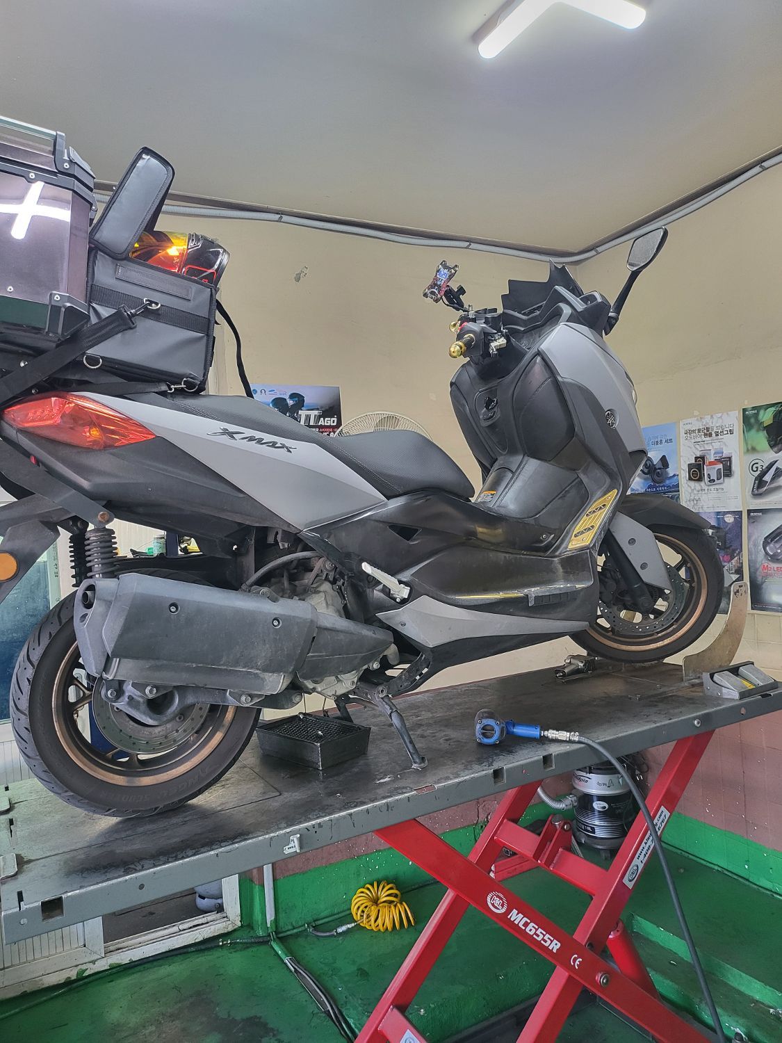 야마하 XMAX 300 ABS more