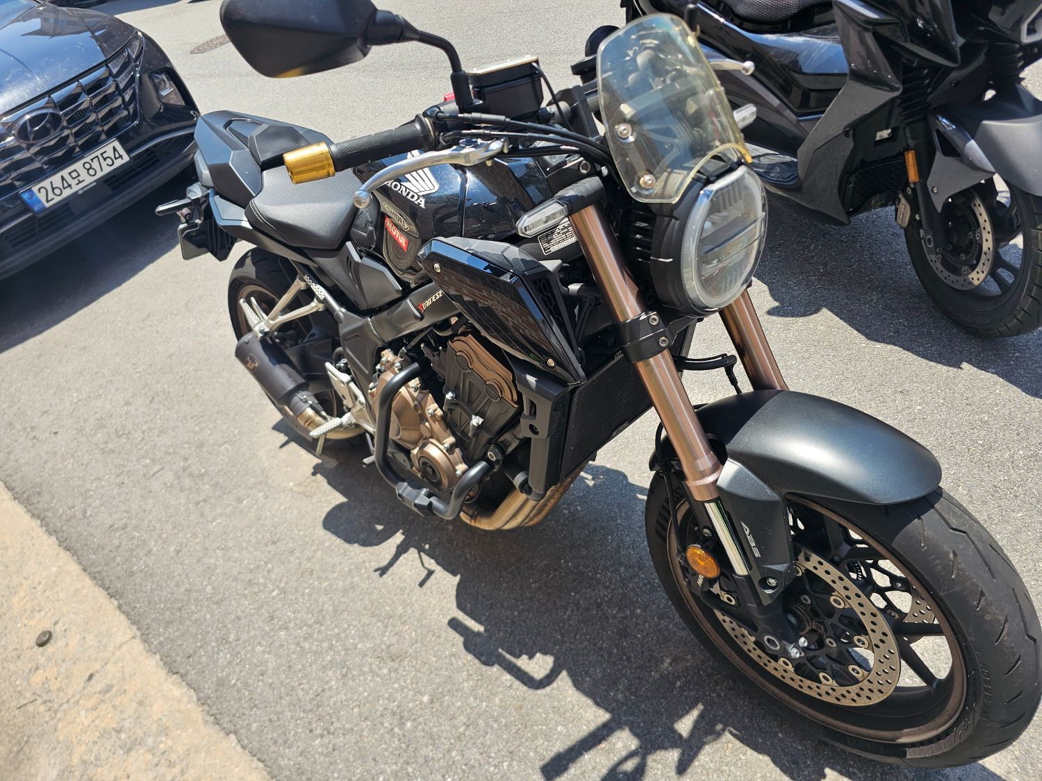 혼다 CB 650 R thumb 2