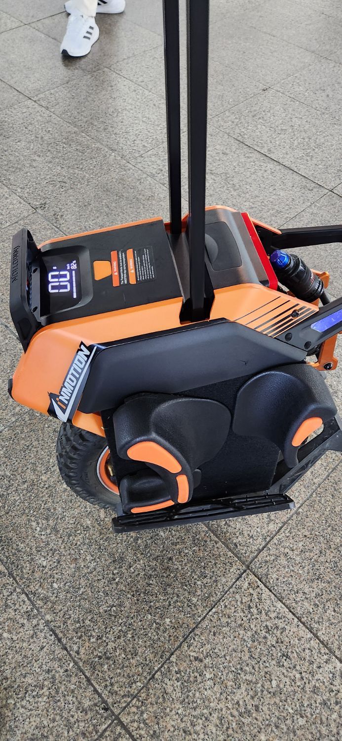 엘로이모터스 이모션 thumb 2