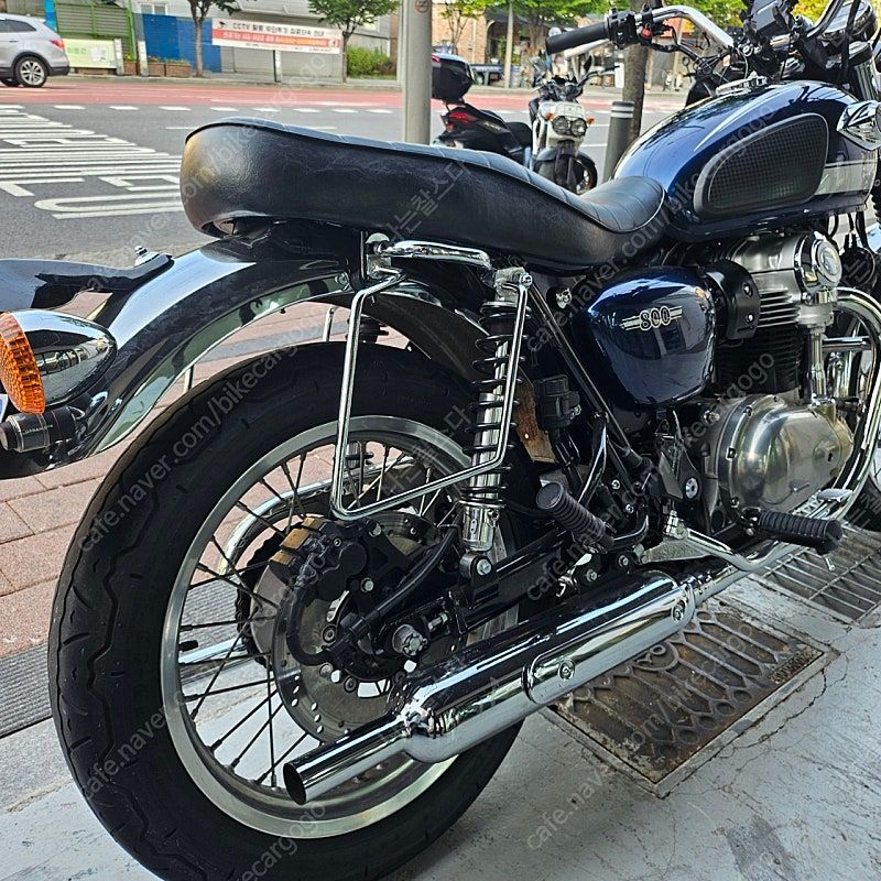 가와사키 W 800 thumb 2