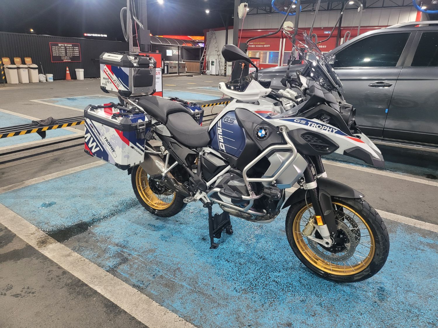 BMW R 1250 GS 어드벤처 2023 화이트 사진 8