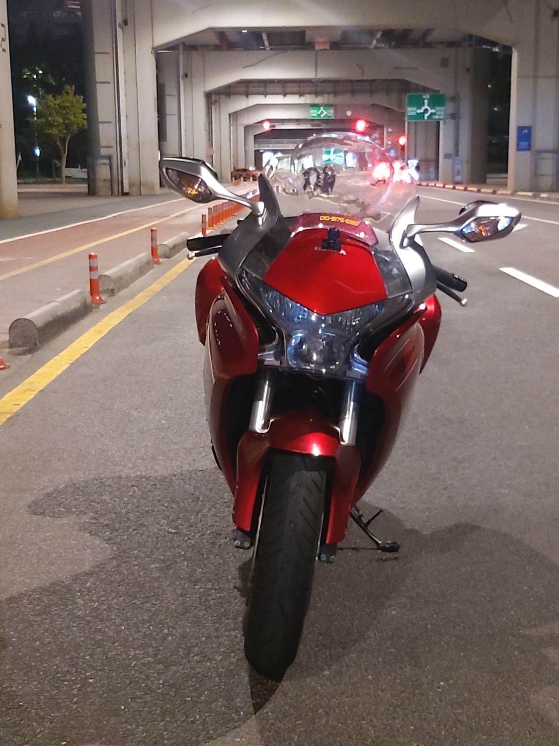 혼다 VFR 1200 F 2010 레드 사진 6
