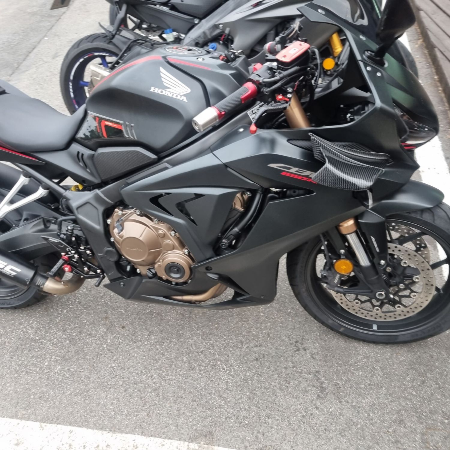 혼다 CBR 650 R MT thumb 2