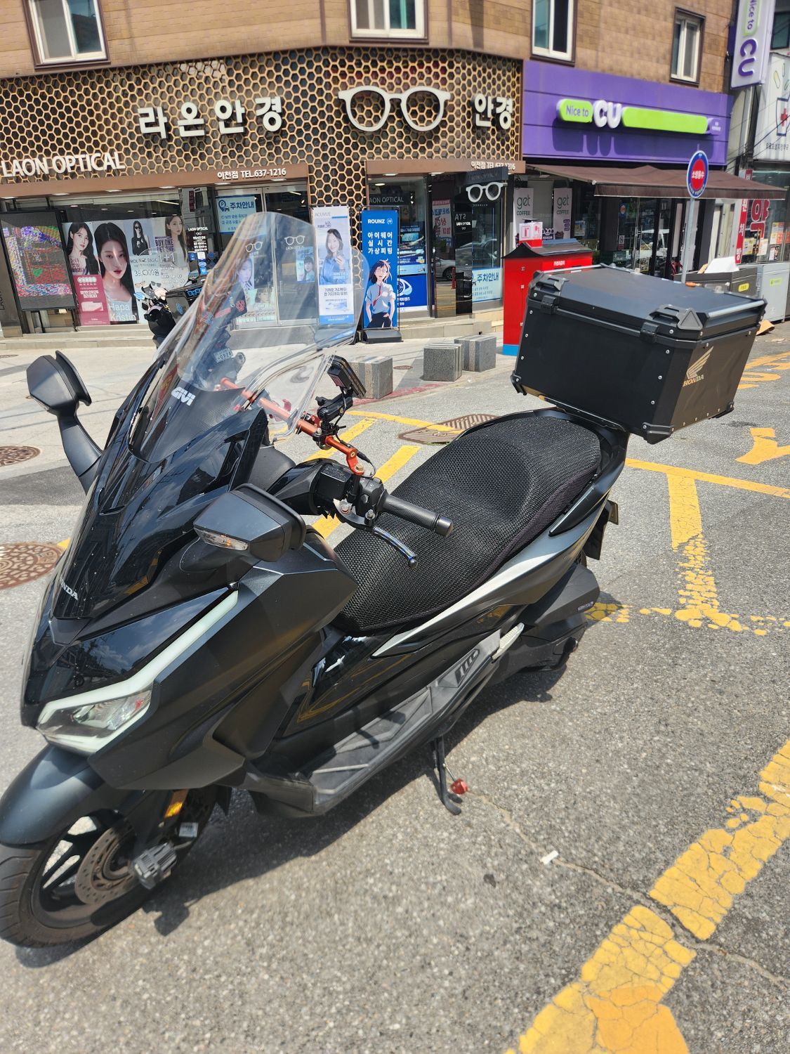 혼다 포르자 350 more