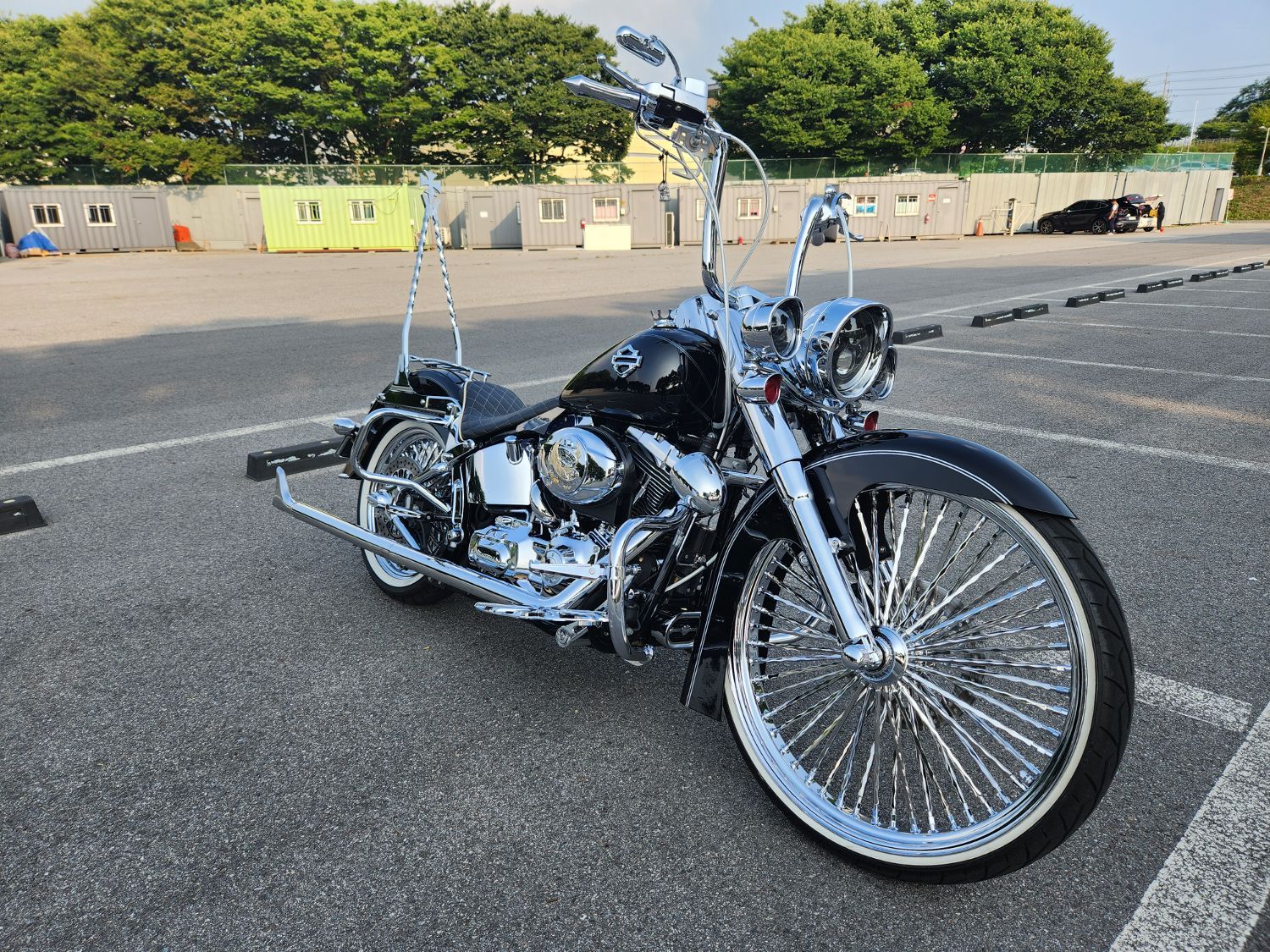 할리데이비슨 소프테일디럭스 thumb 2