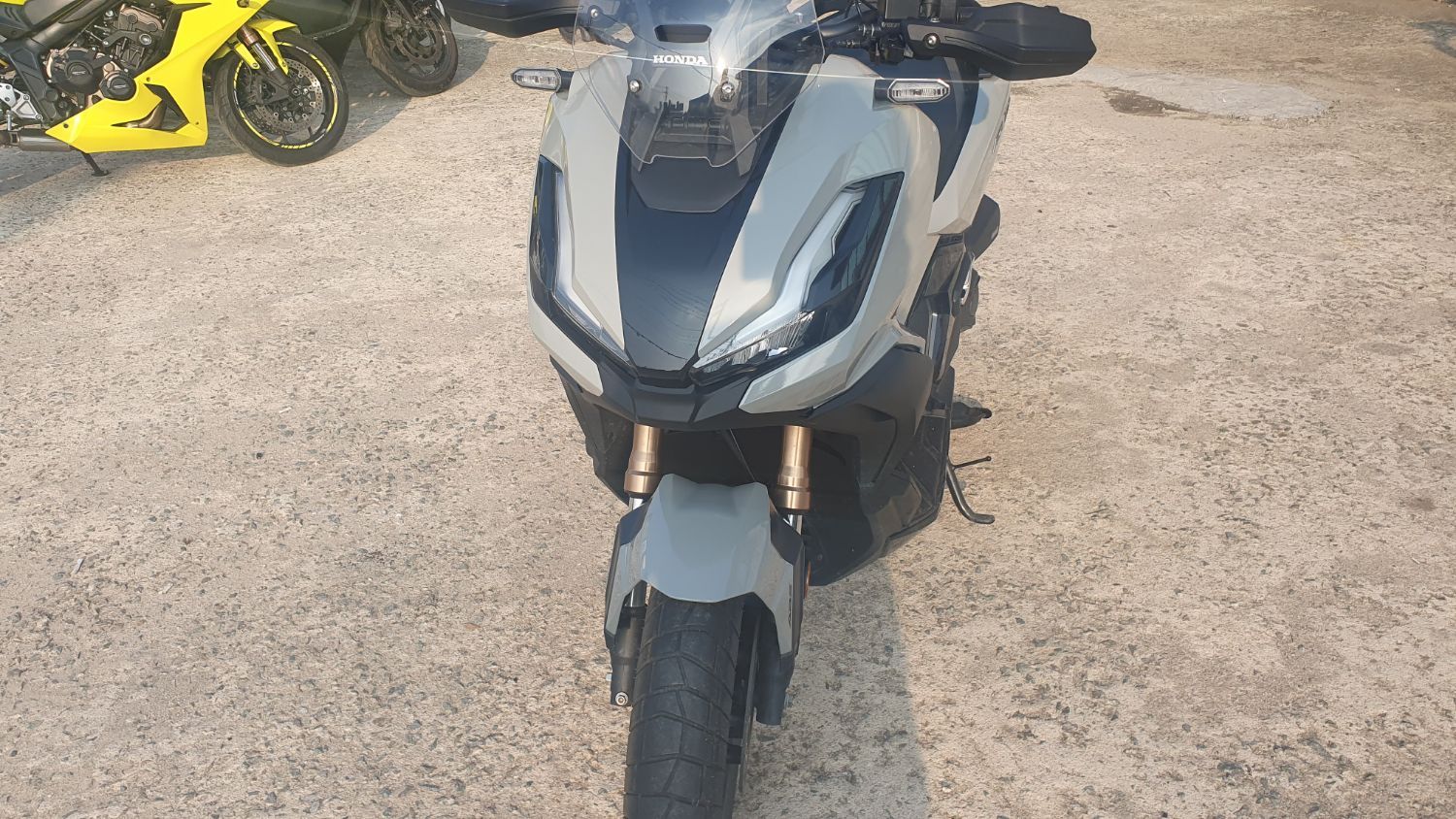 혼다 ADV 350 thumb 2