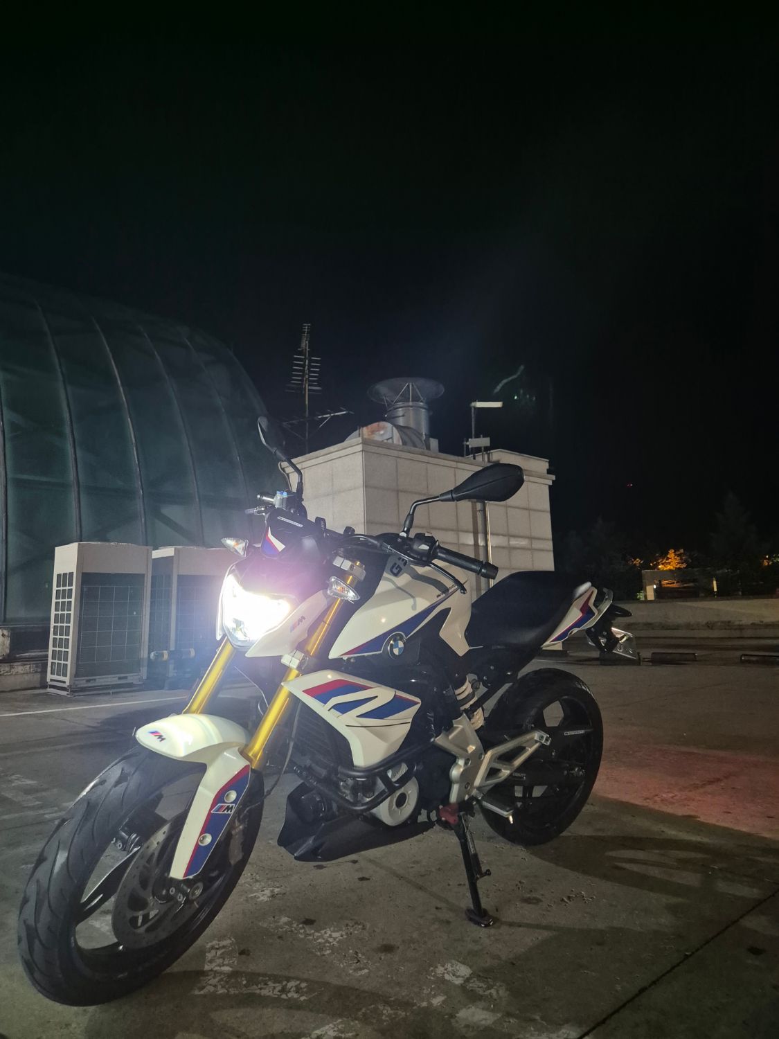 BMW G 310 R thumb 2