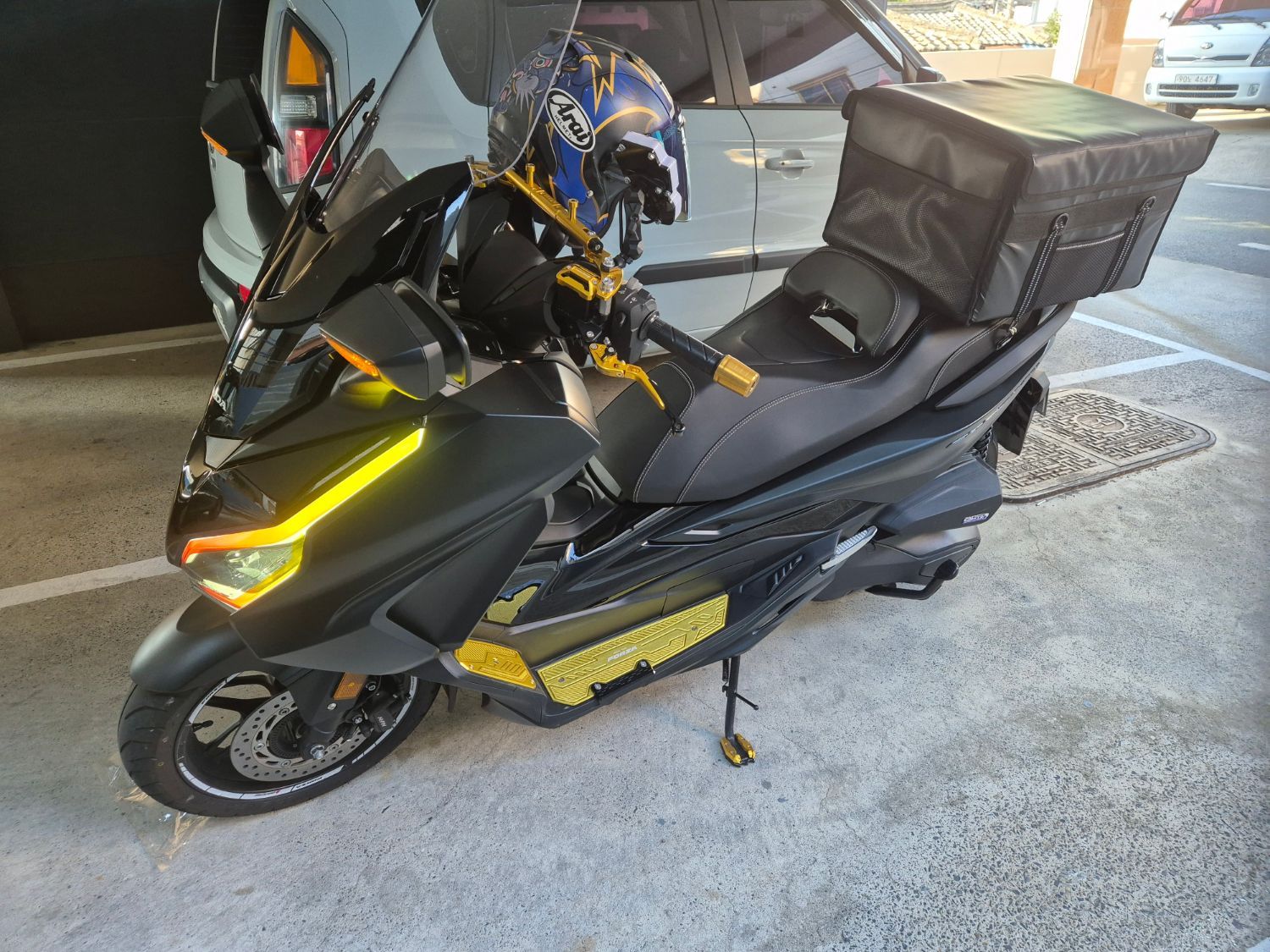 혼다 포르자 350 more