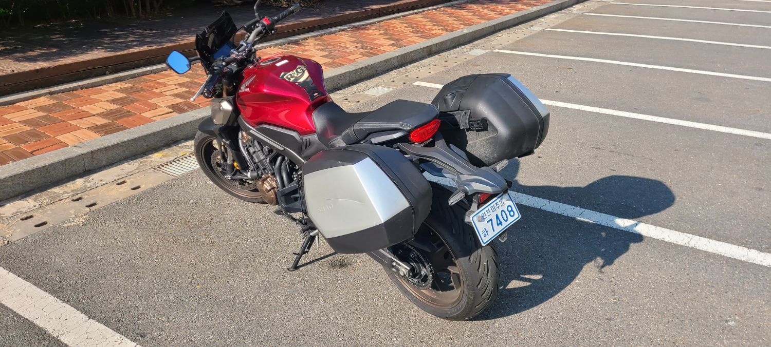 혼다 CB 650 R more
