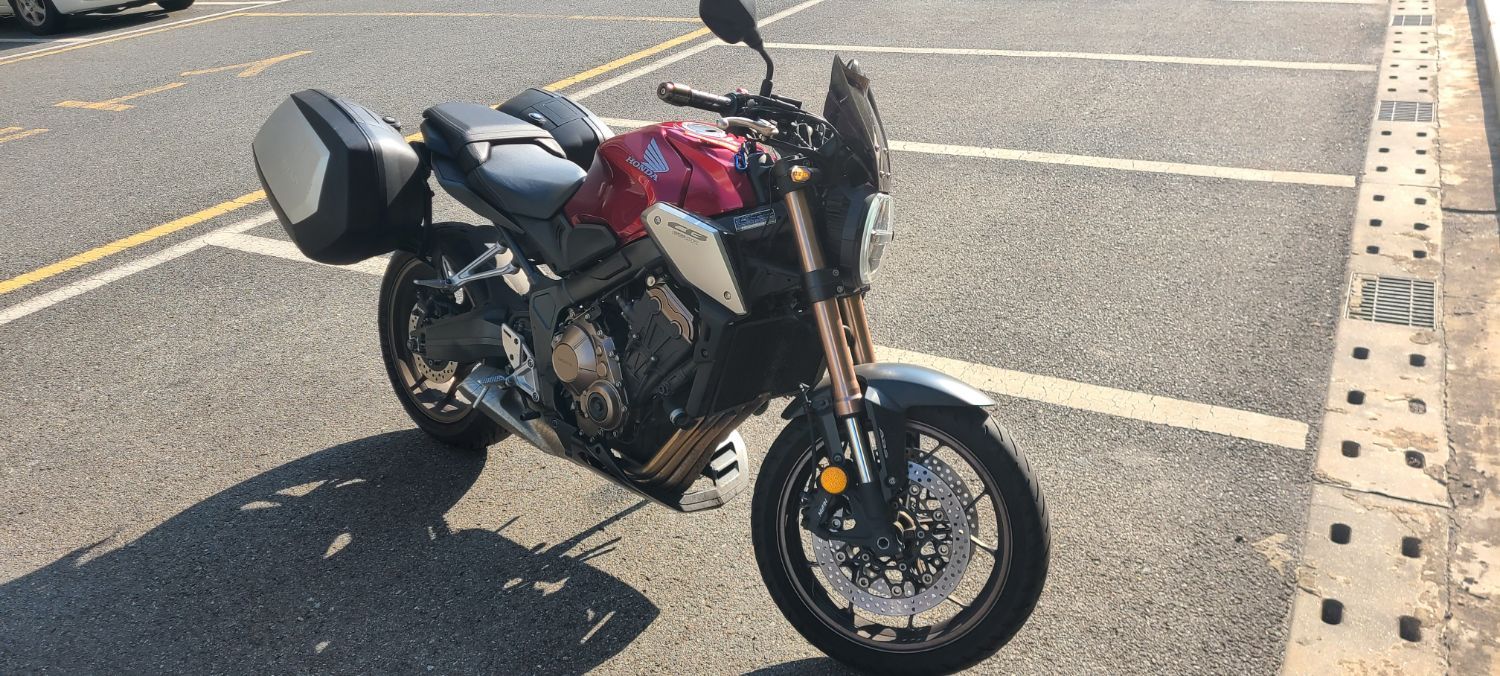 혼다 CB 650 R 2020 레드 사진 5