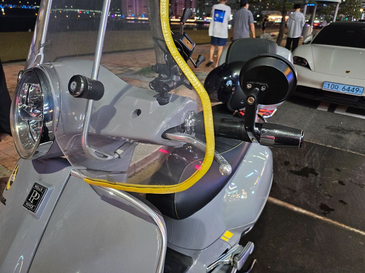 베스파 GTS 300 슈퍼테크 more