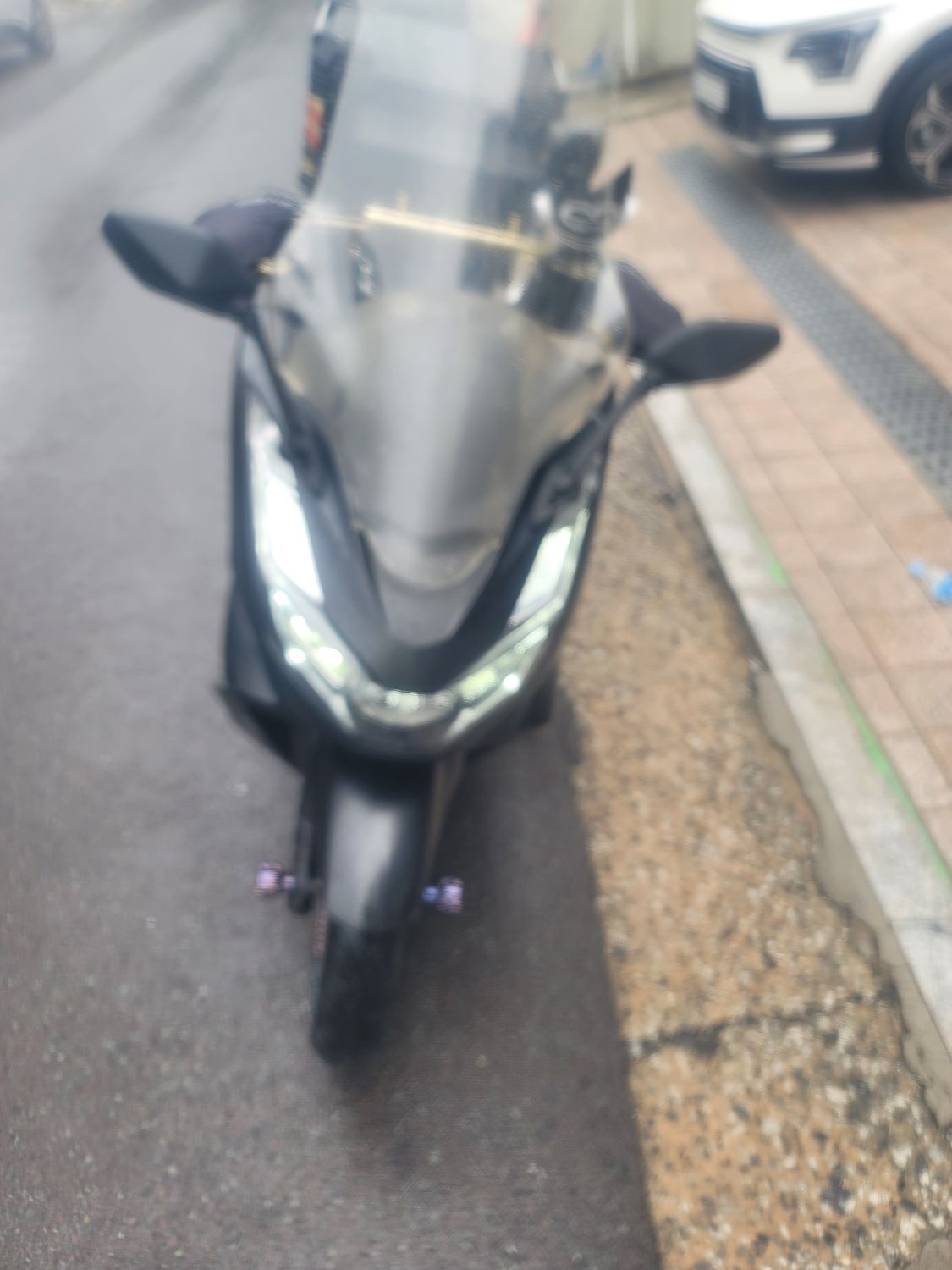 혼다 PCX 125 thumb 2