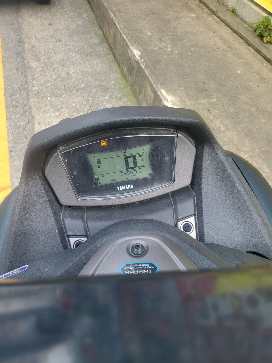 야마하 NMAX 155 thumb 2