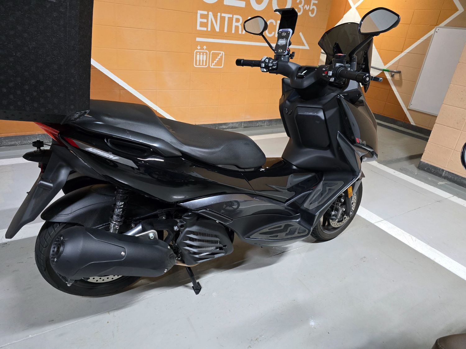 존테스 125 M more