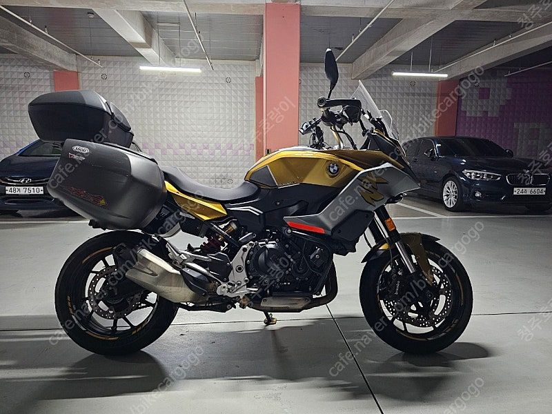 BMW F 900 XR more