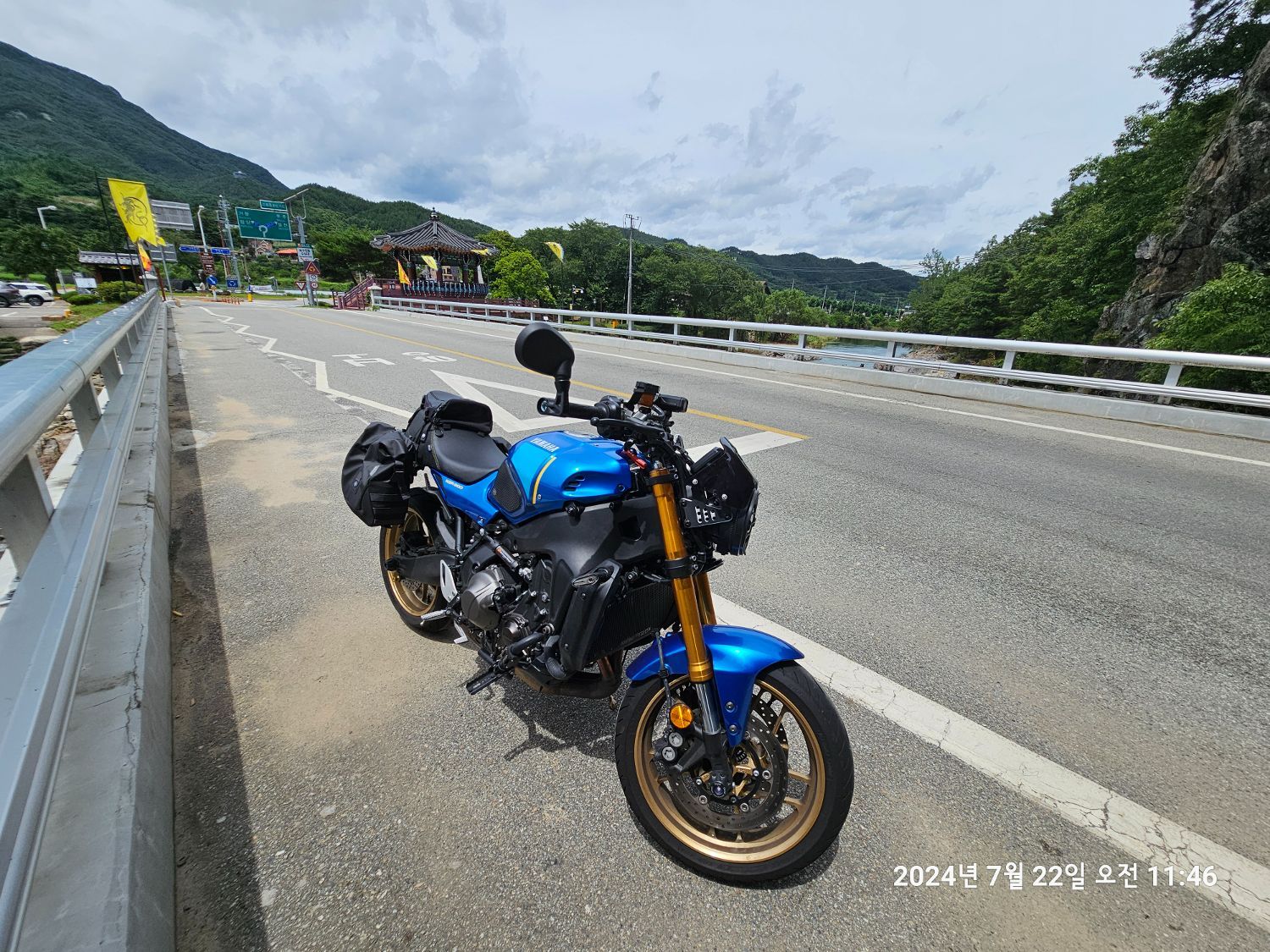 야마하 XSR 900 2023 블루 사진 5