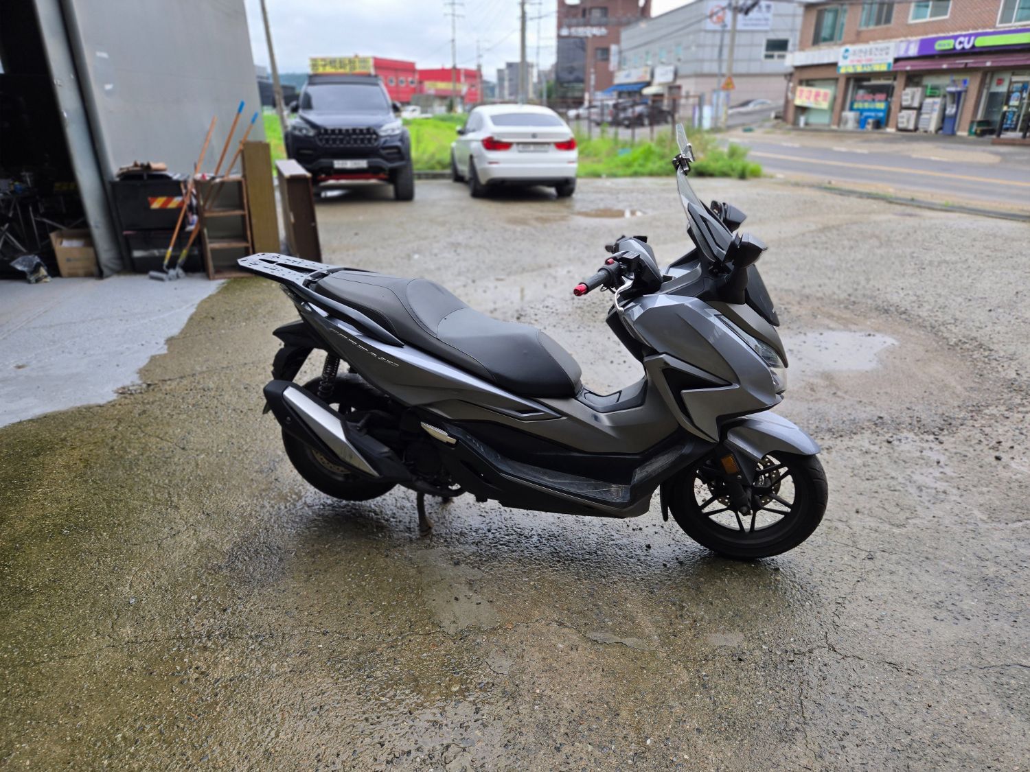 혼다 포르자 350 more