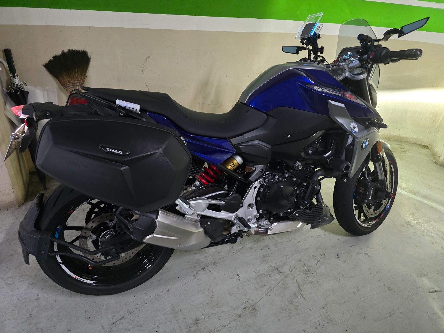 BMW F 900 R 2021 블랙 사진 7