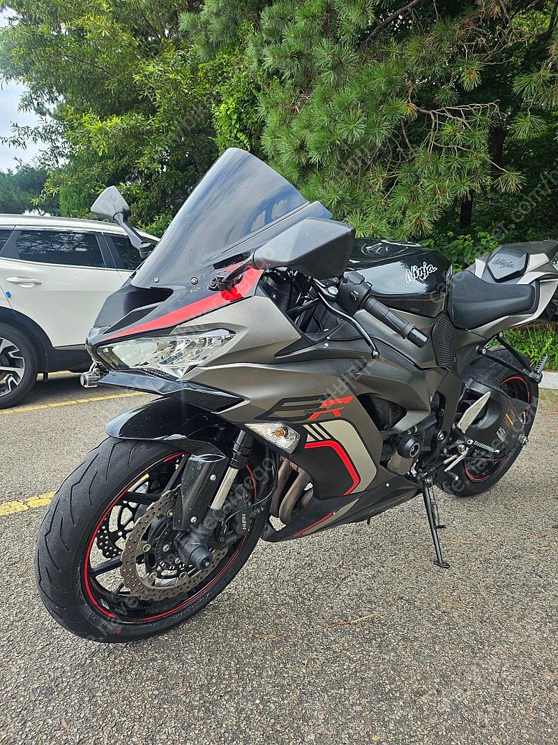 가와사키 닌자 ZX-6R thumb 2