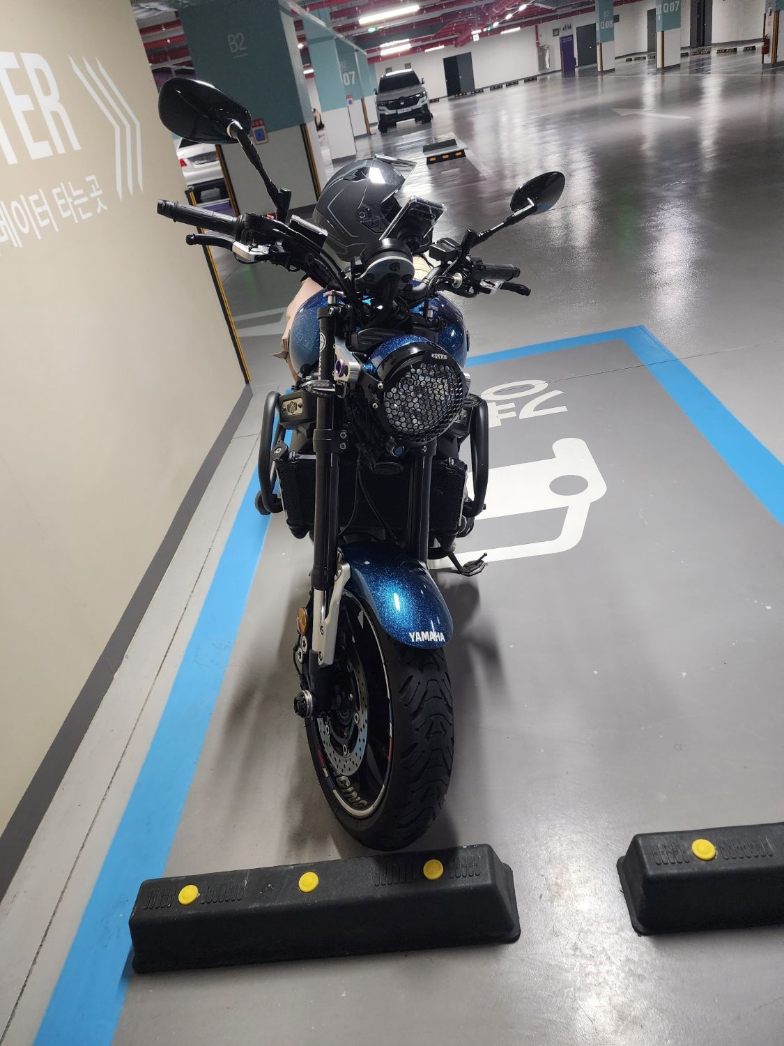야마하 XSR 900 2016 네이비 사진 4