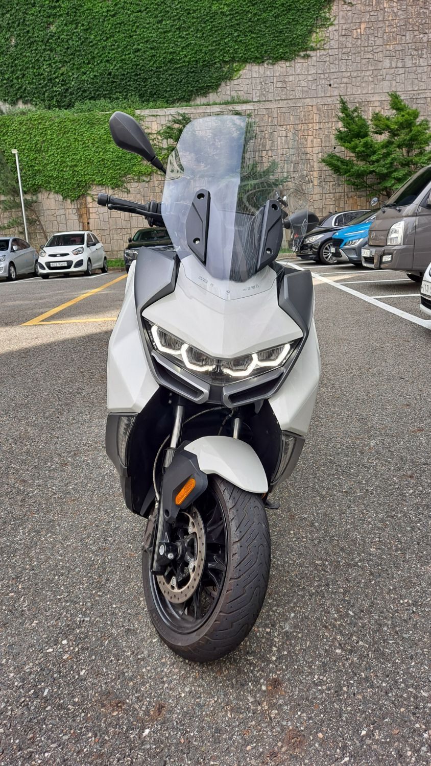 BMW C 400 GT thumb 2