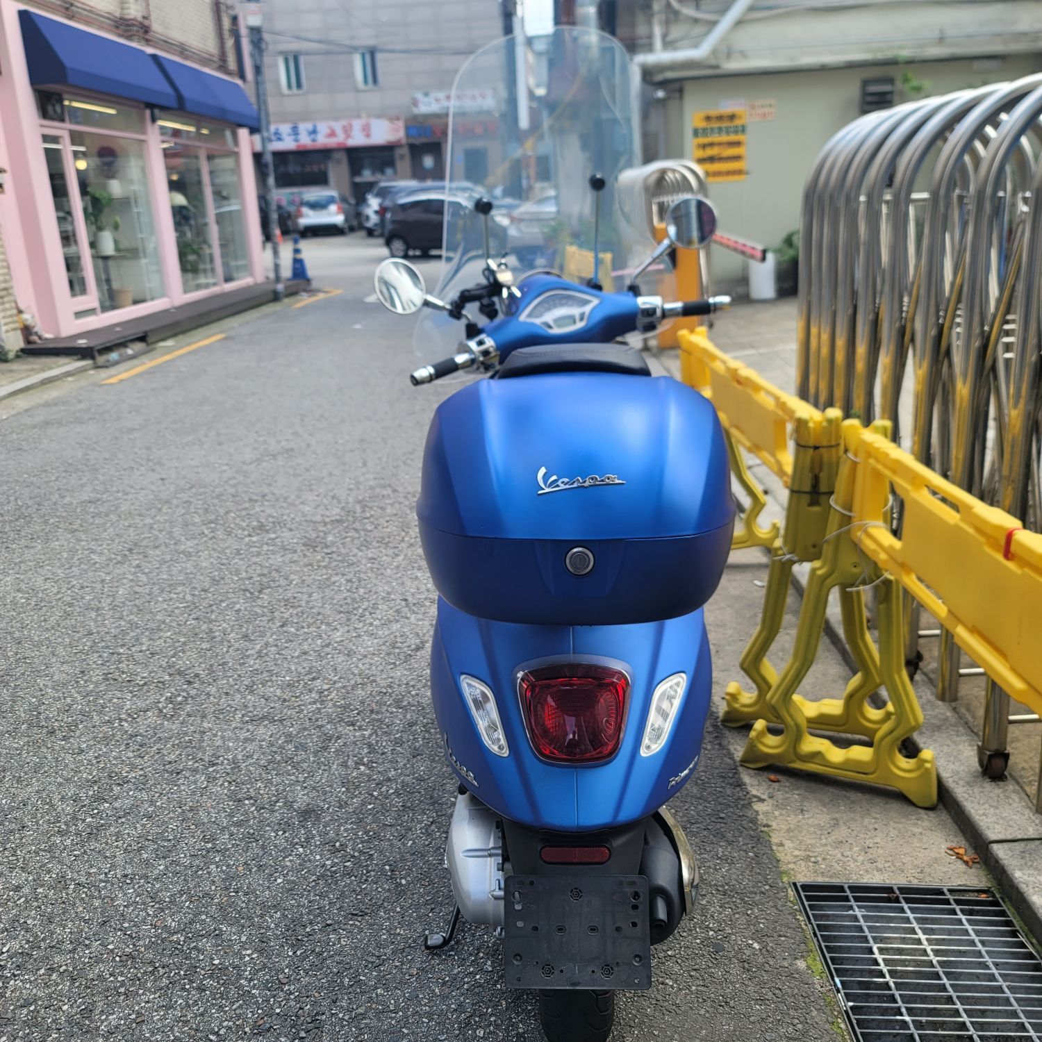 베스파 프리마베라 125 more