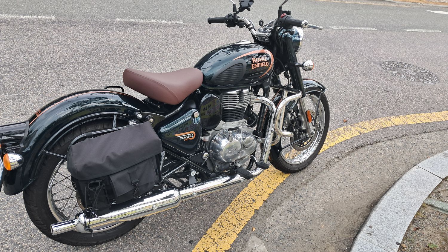 로얄엔필드 클래식 350 more