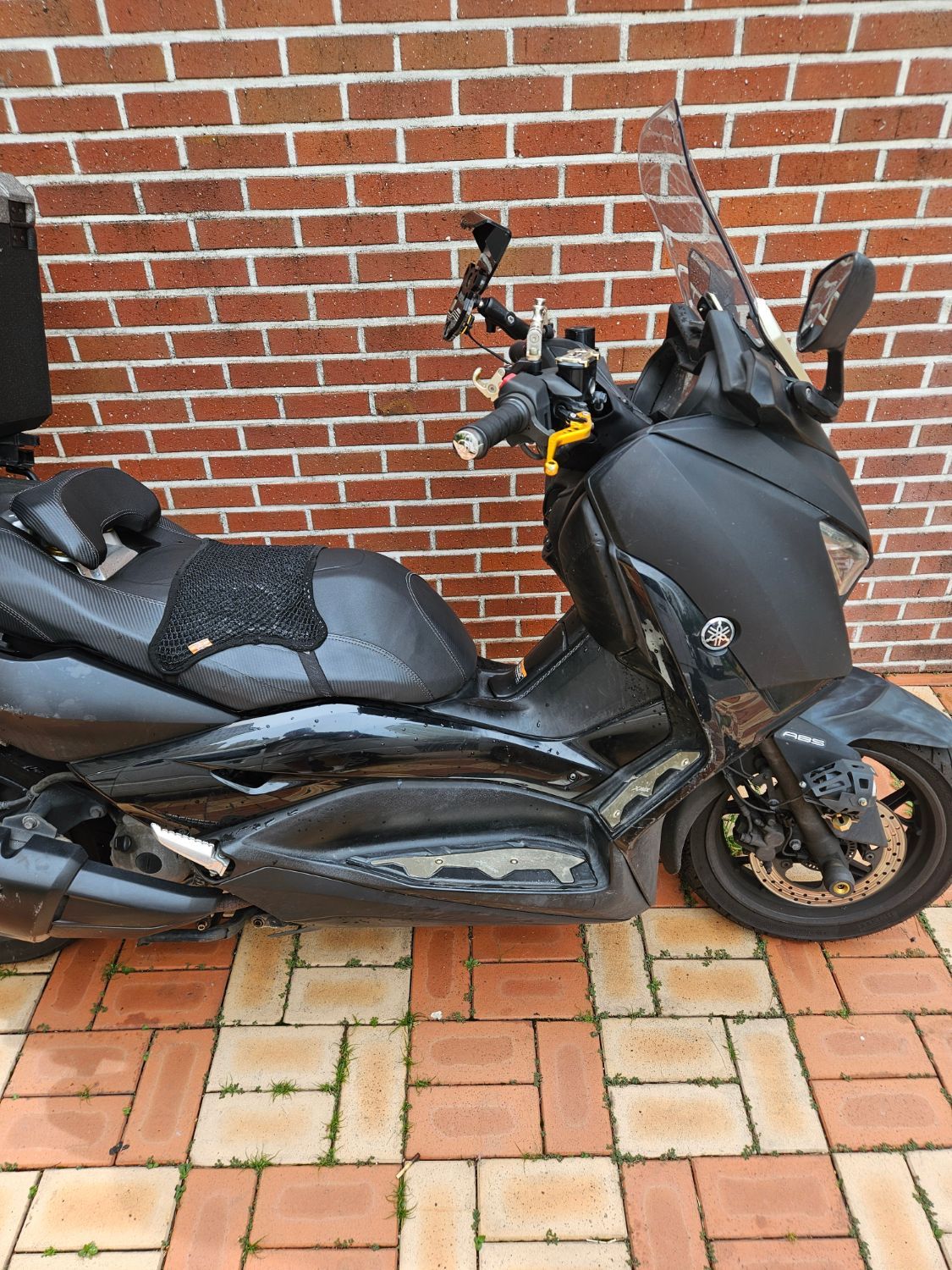 야마하 XMAX 300 ABS thumb 2