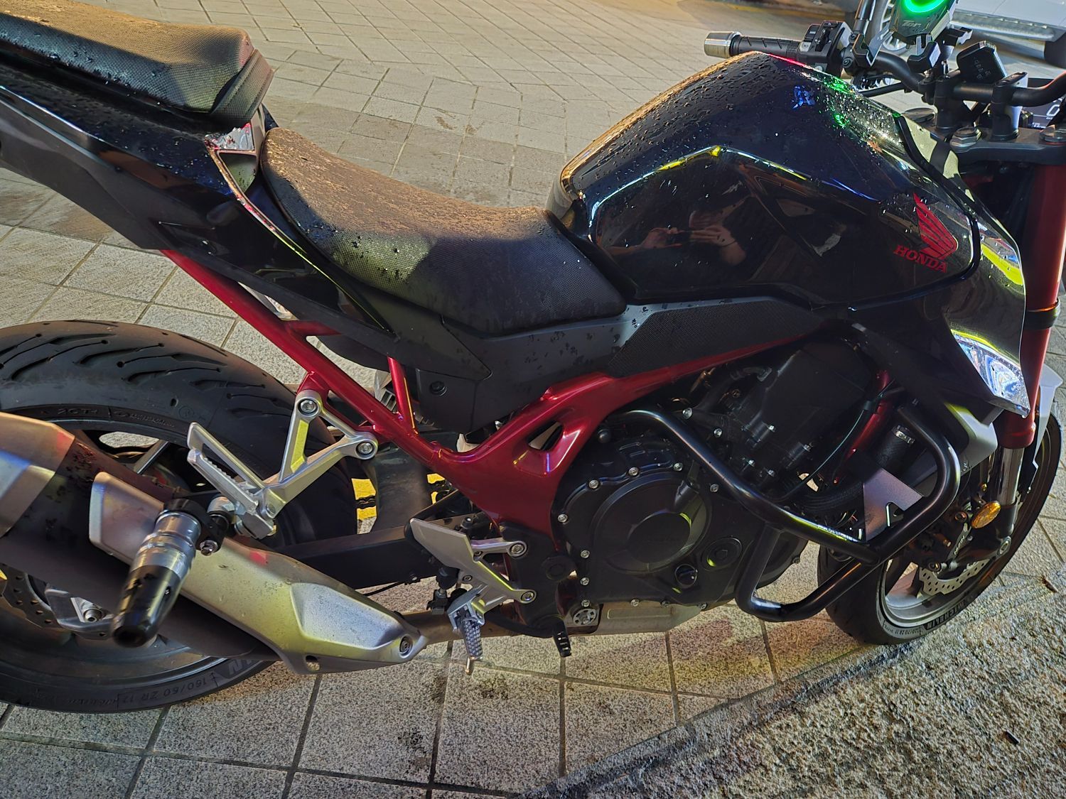 혼다 CB750 HORNET 2023 블랙 사진 5