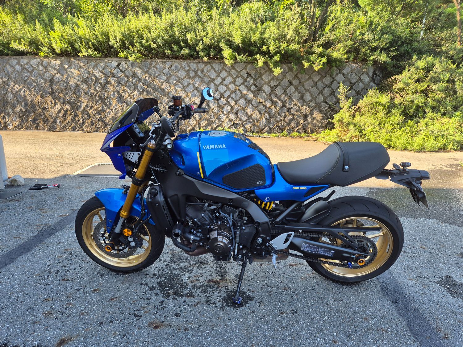 야마하 XSR 900 2022 블루 사진 1