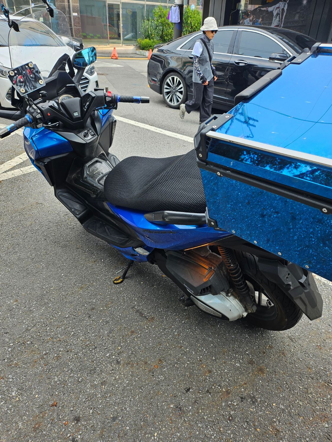 혼다 포르자 350 thumb 2