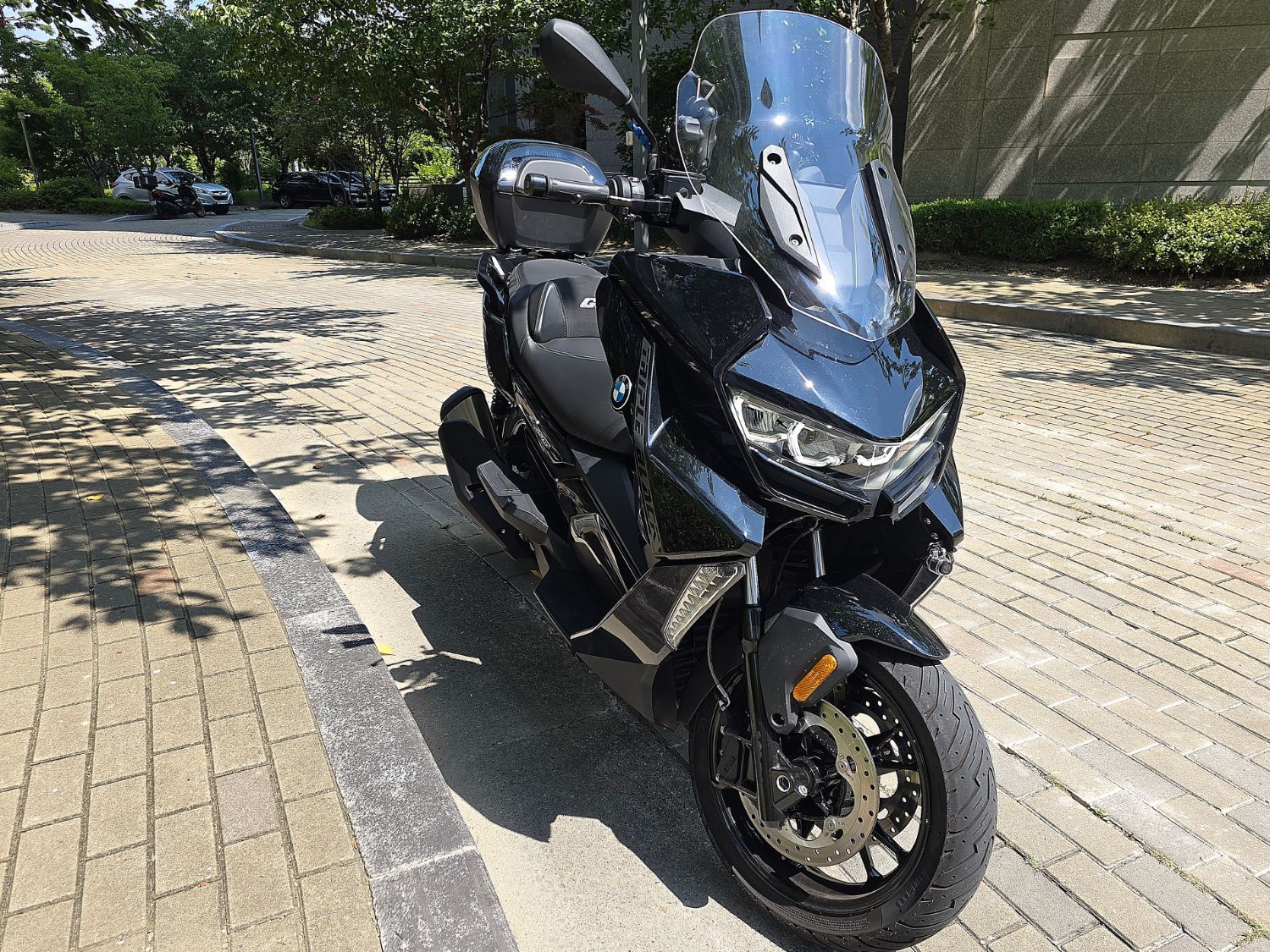 BMW C 400 GT more
