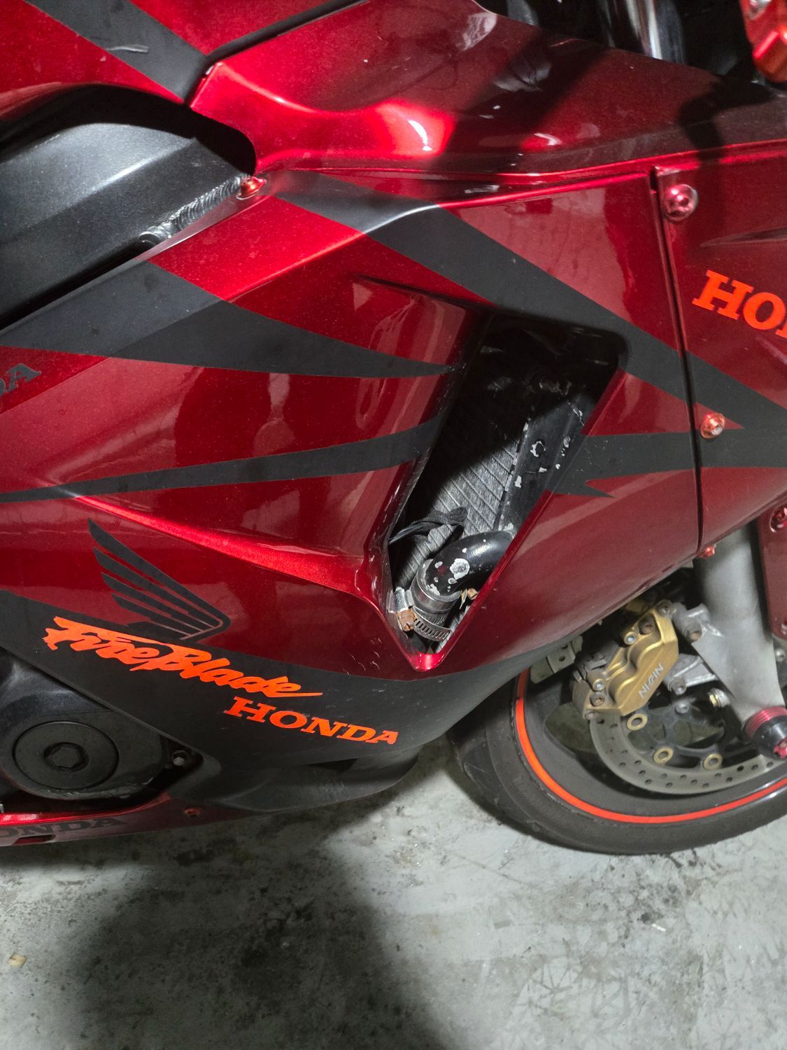 혼다 CBR 600 RR 2004 레드 사진 4