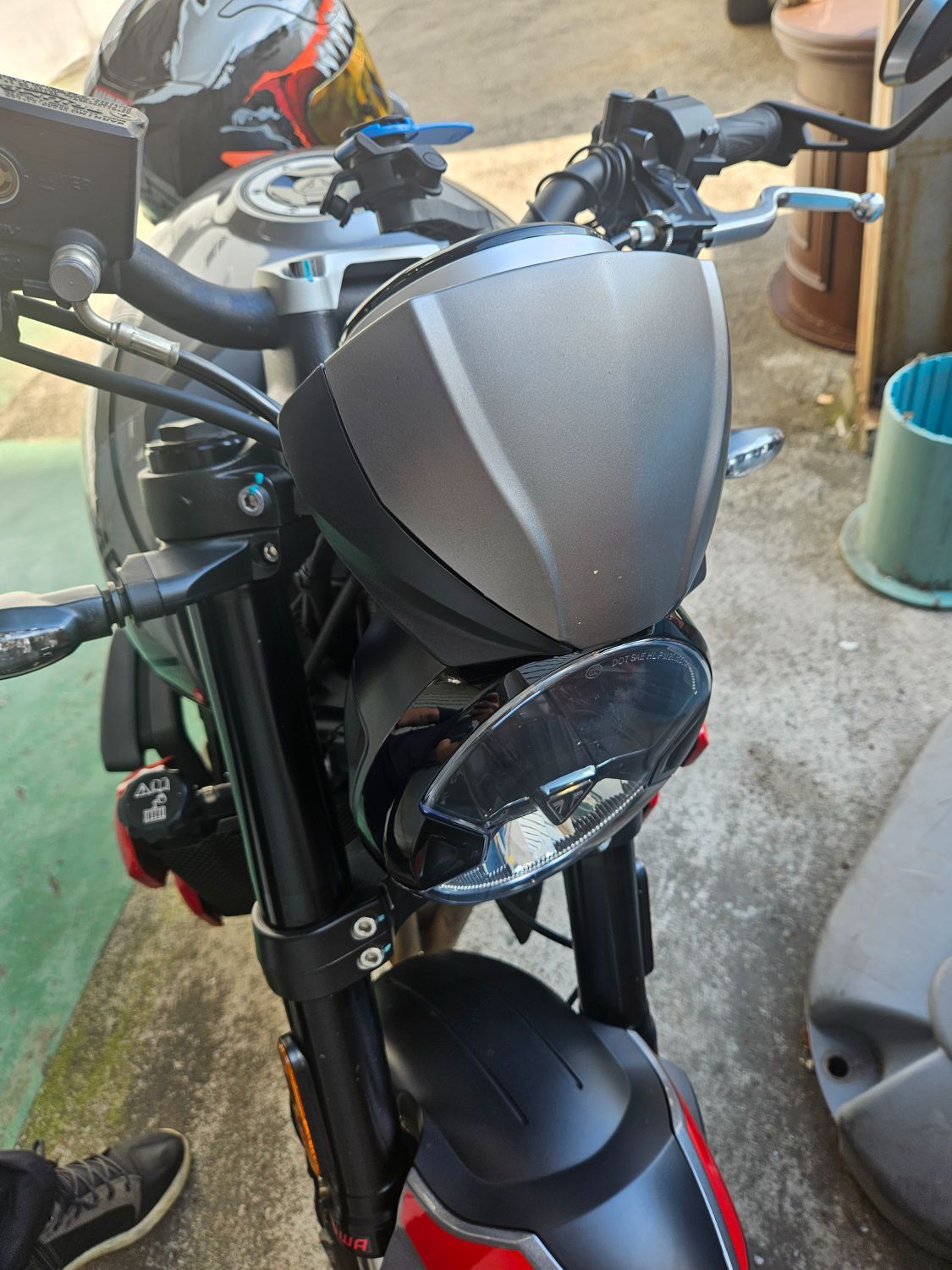 트라이엄프 트라이던트 660 thumb 2