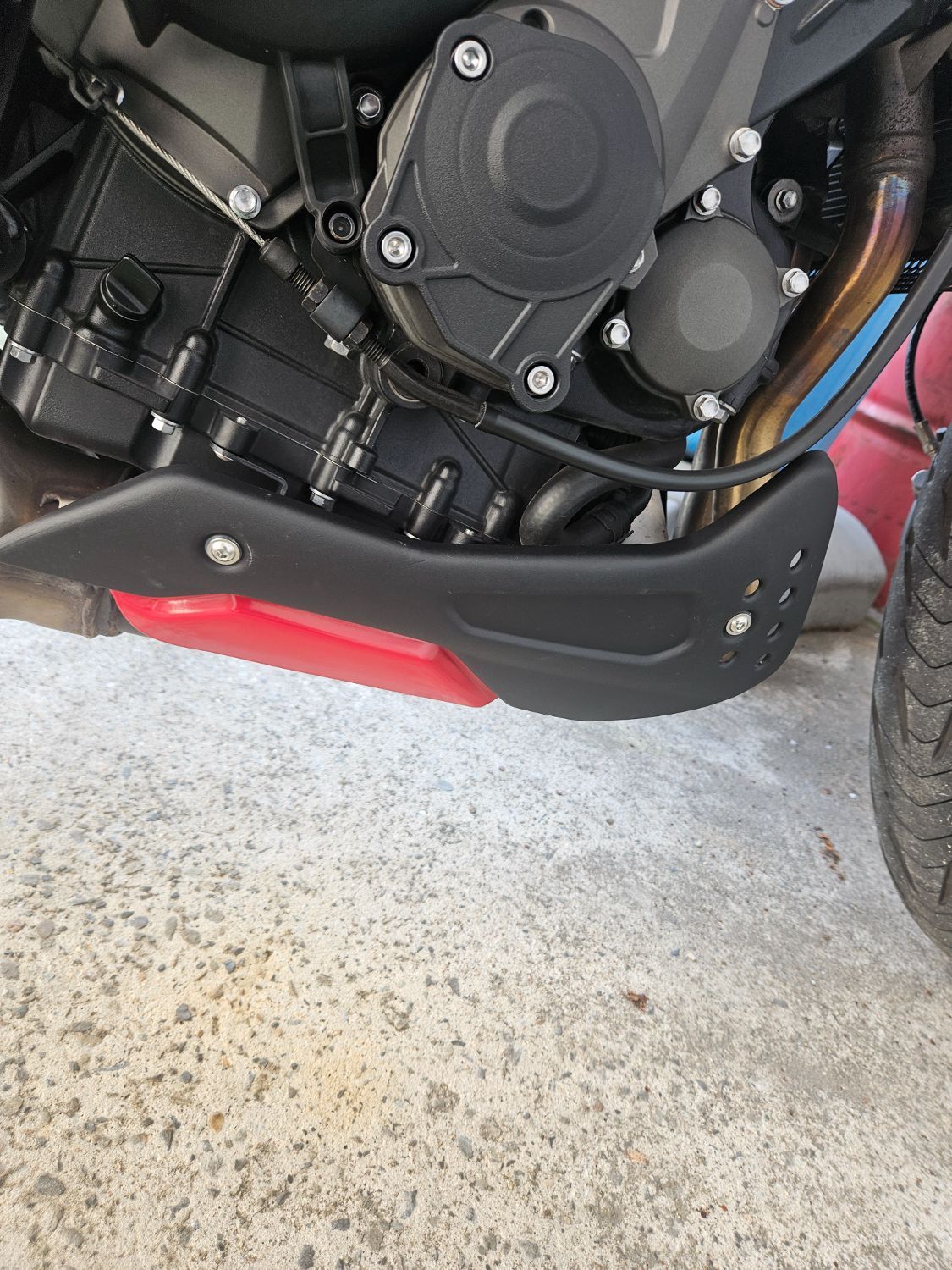 트라이엄프 트라이던트 660 more