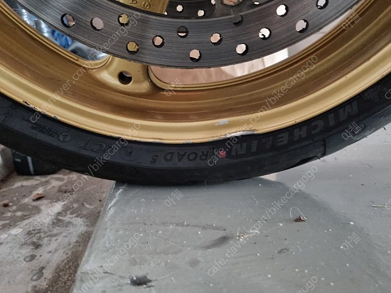 혼다 CBR 1000 RR thumb 2