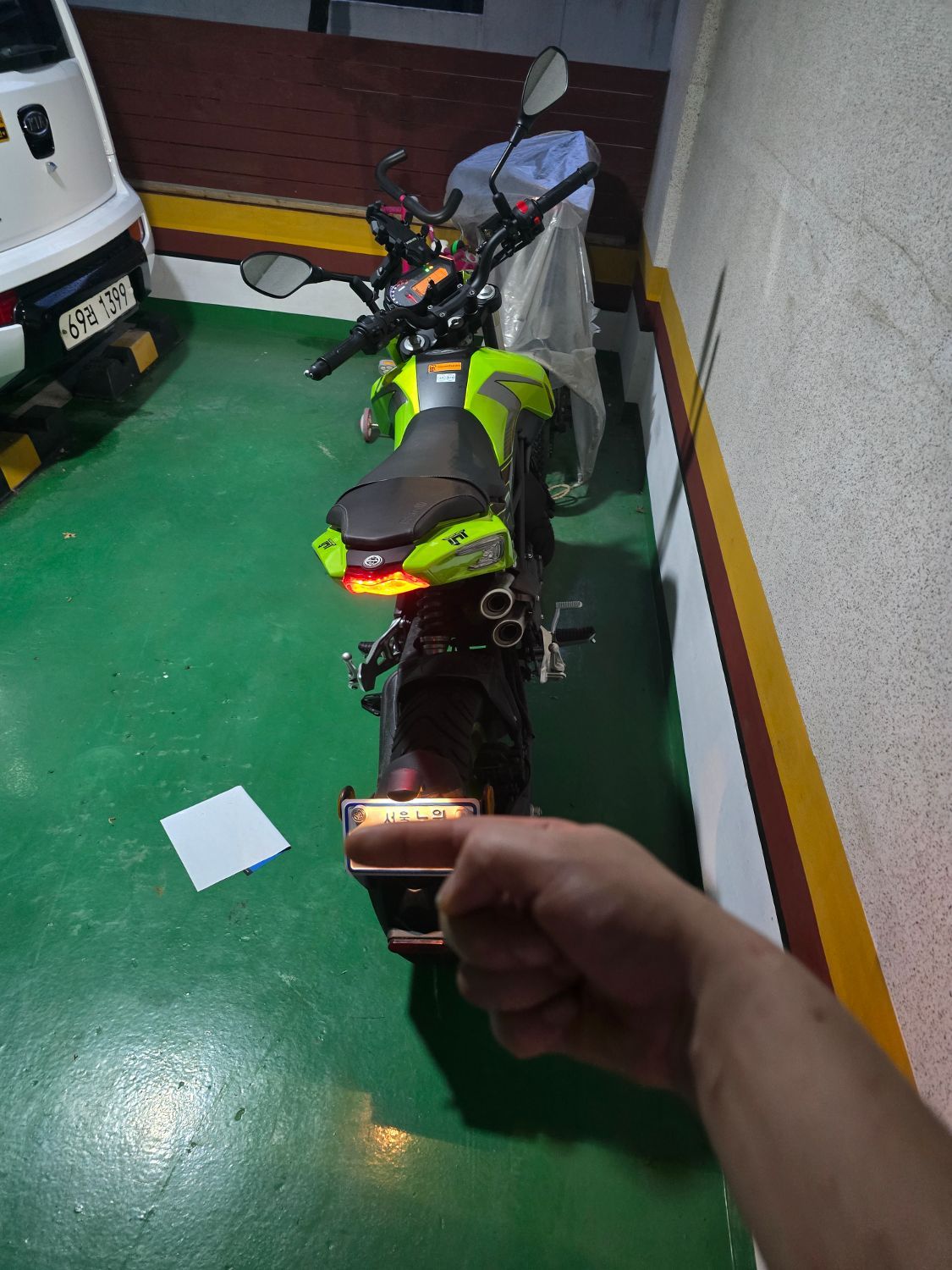 베넬리 TNT 125 more