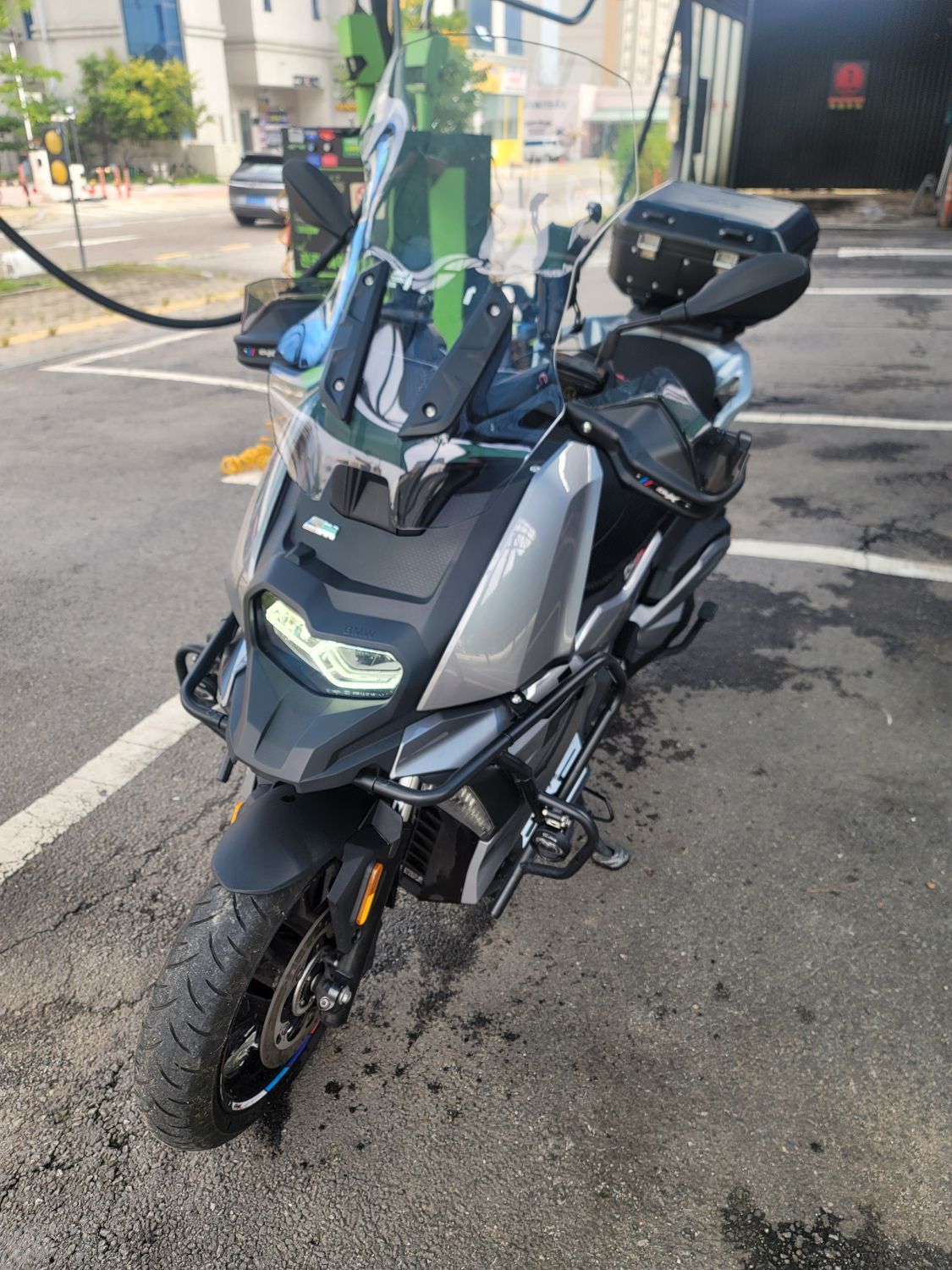 BMW C 400 X more