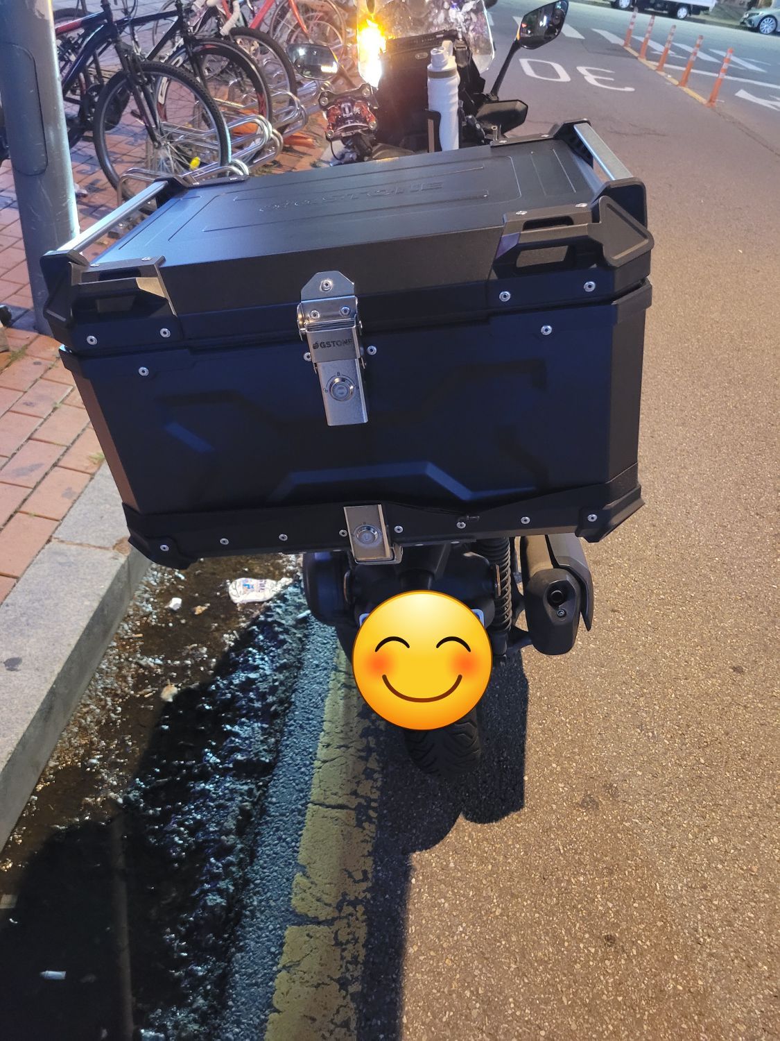 야마하 XMAX 300 ABS more