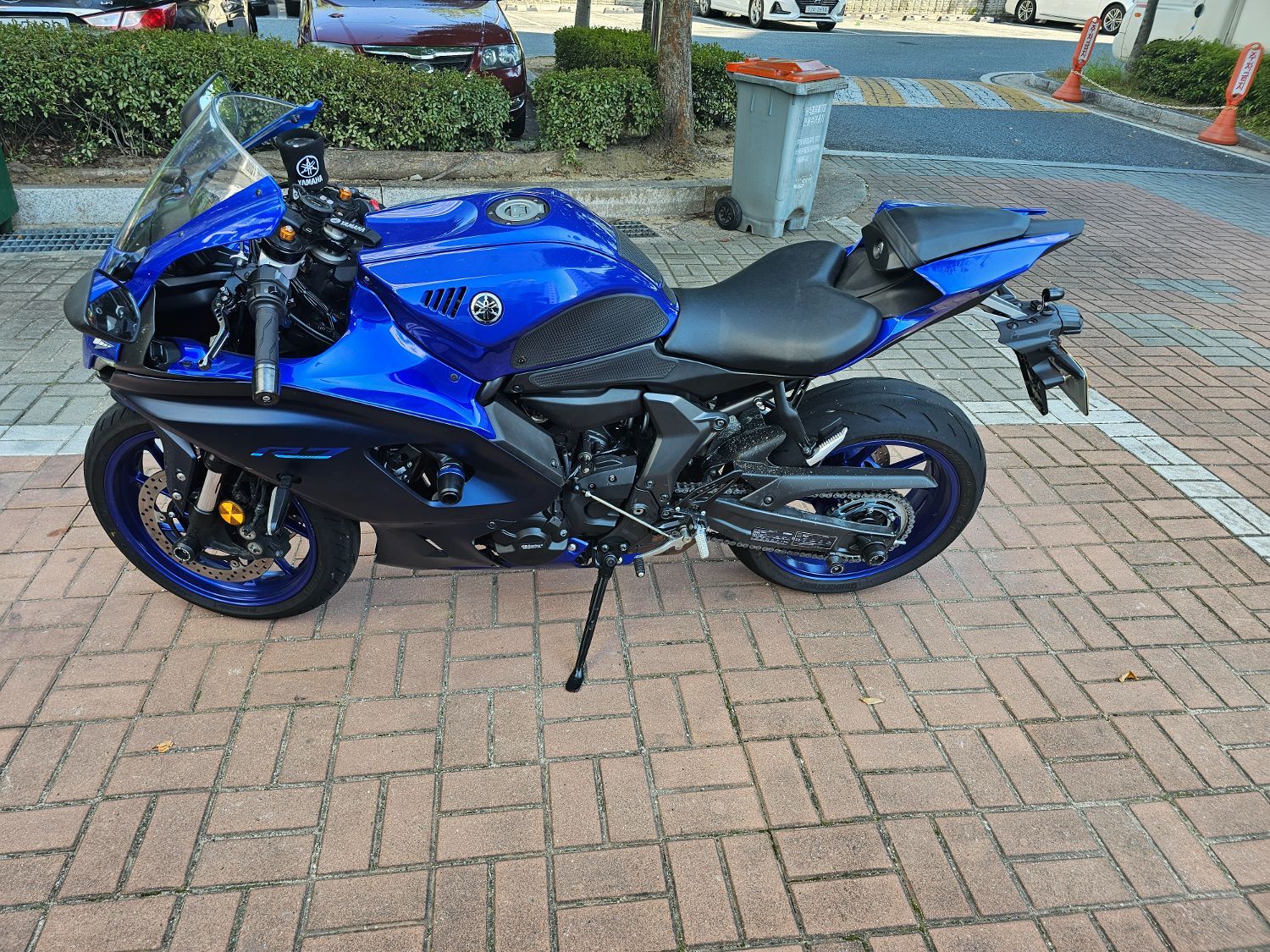 야마하 YZF R7 2022 블루 사진 6