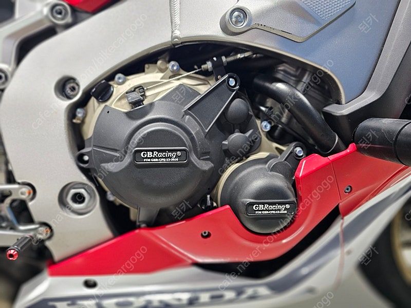 혼다 CBR 1000 RR SP more