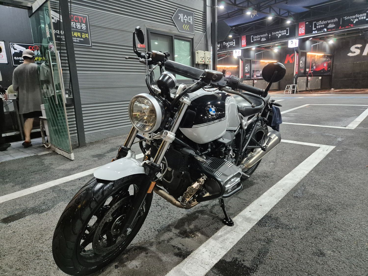 BMW R nine T 퓨어 thumb 2