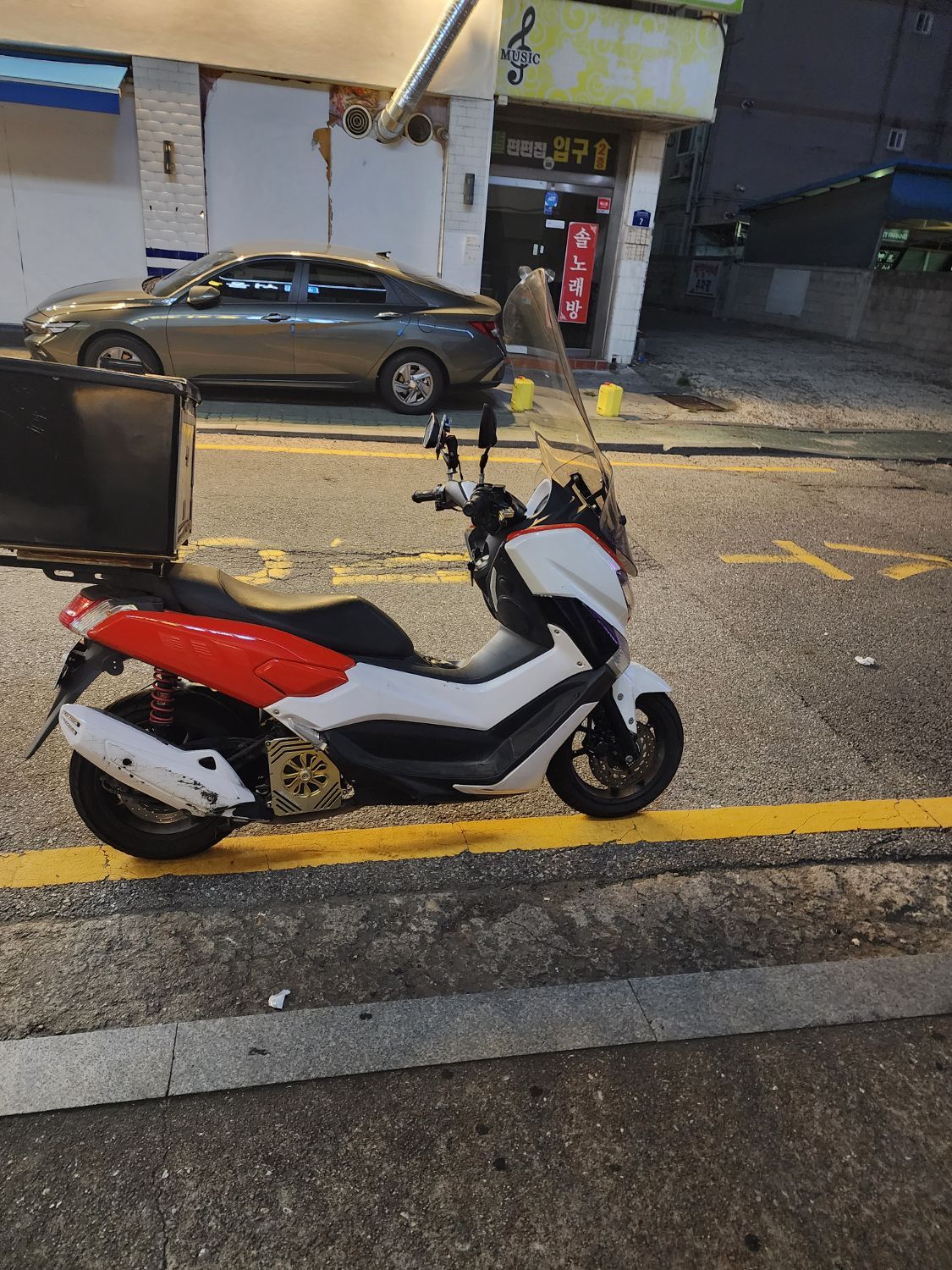 야마하 NMAX 125 more