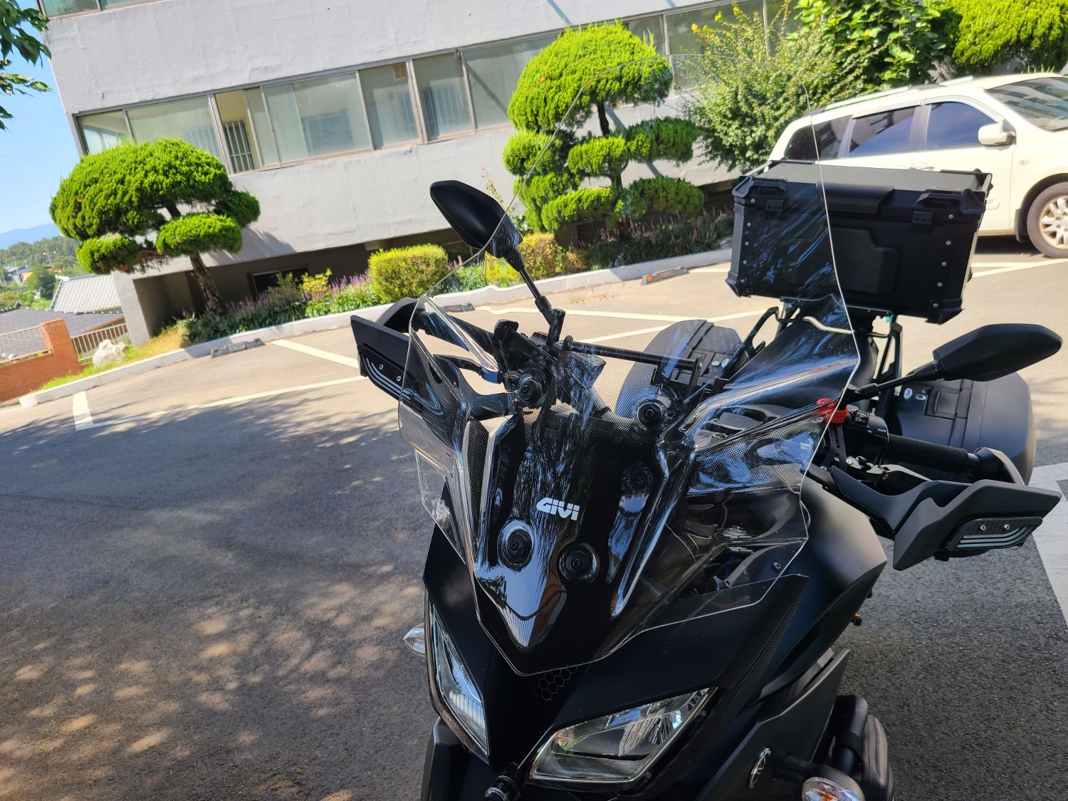 야마하 MT 09 트레이서 thumb 2